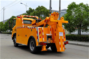 松北高速路拖车费